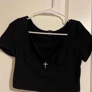 ROMWE Black Crop Top with Cross Detail